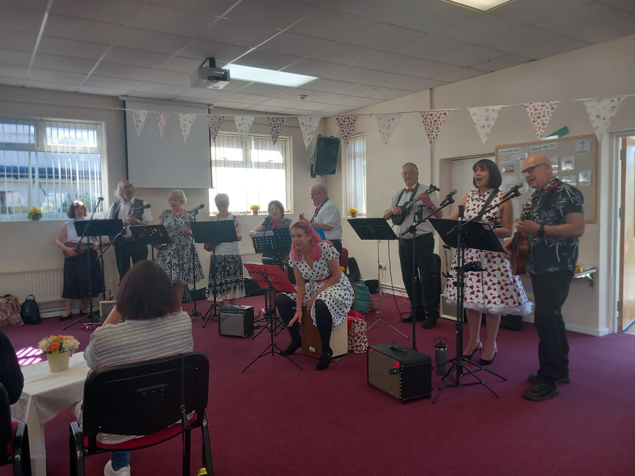 Coffee Morning Ukelele Band